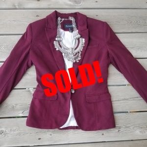 🚨SOLD!🚨 Maroon Blazer